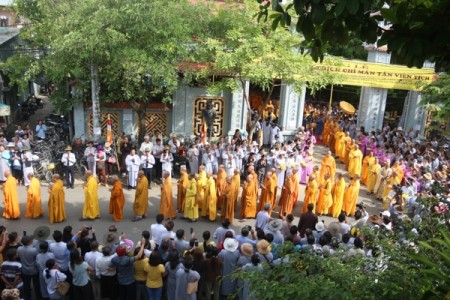 Lễ phụng tống kim quan Cố Hòa thượng Thích Chí Mãn trà tỳ