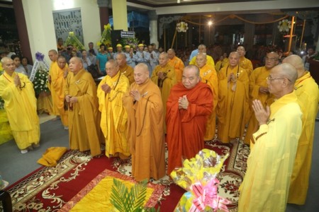 Trung ương Giáo hội viếng tang Cố Hòa thượng Thích Chí Mãn