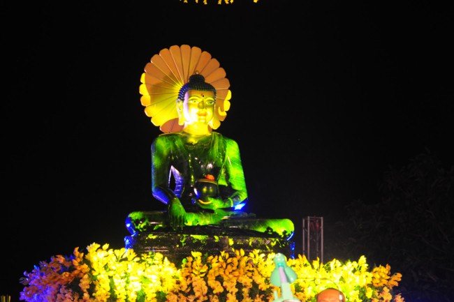 nguoiphattu.com phat ngoc hoa binh21.jpg