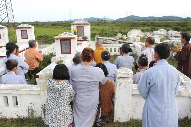 nguoiphattu.com_ht thich tinh can05.jpg