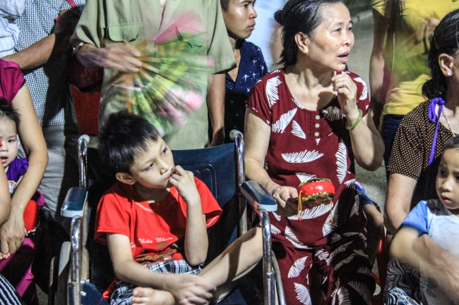 nguoiphattu.com_dem hoi trang ram03.jpg