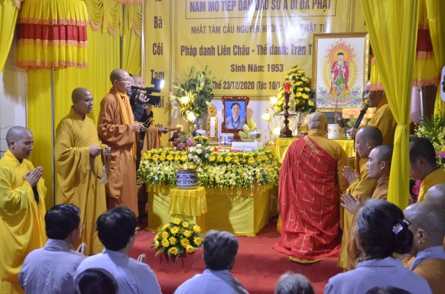 TANG LỄ PHẬT GIÁO
