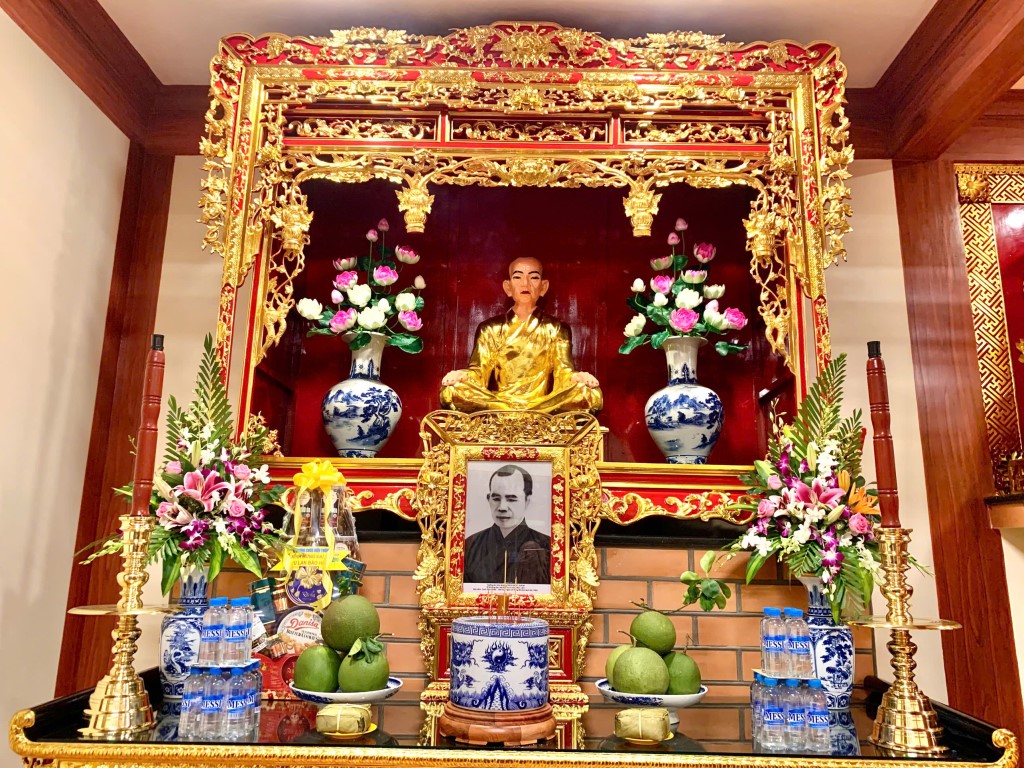 chuaphuclam_chuaphuclambienhoa_congchuadep_chuaphuclamdongnai_nguoiphatu12a.jpg