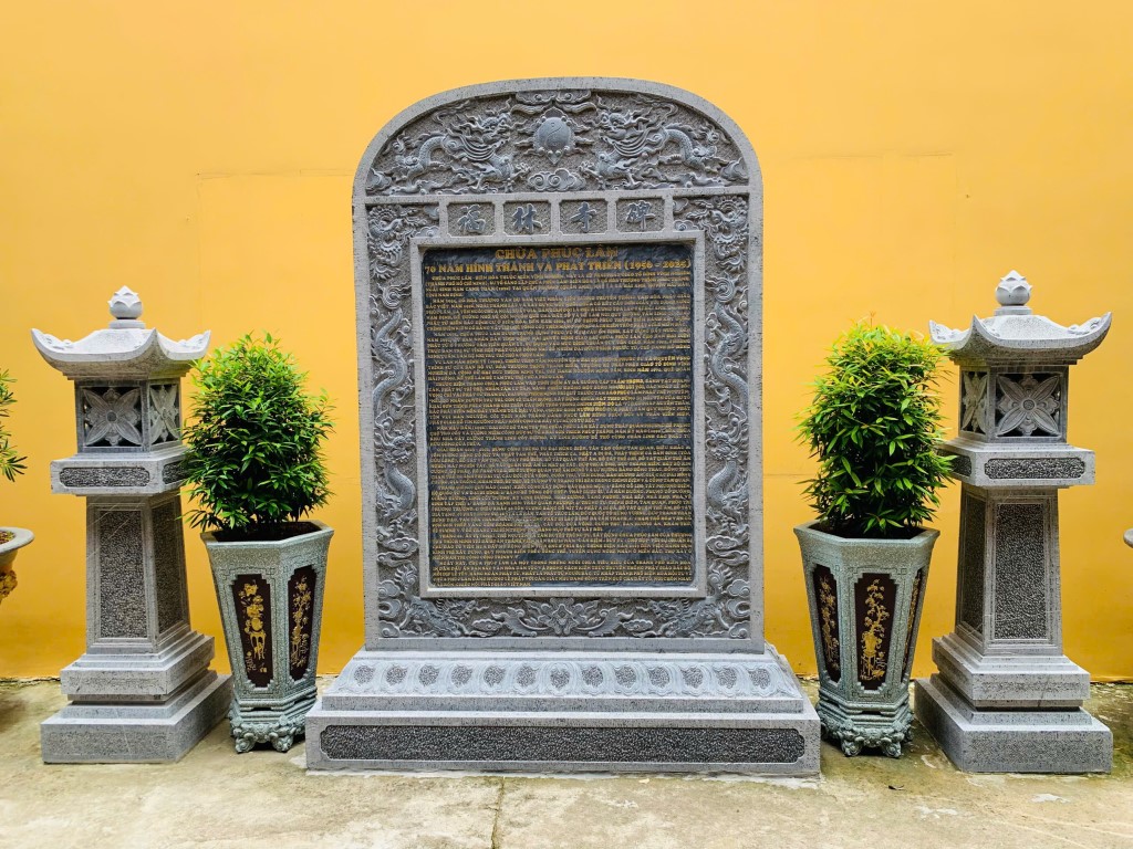 chuaphuclam_chuaphuclambienhoa_congchuadep_chuaphuclamdongnai_nguoiphatu16.jpg