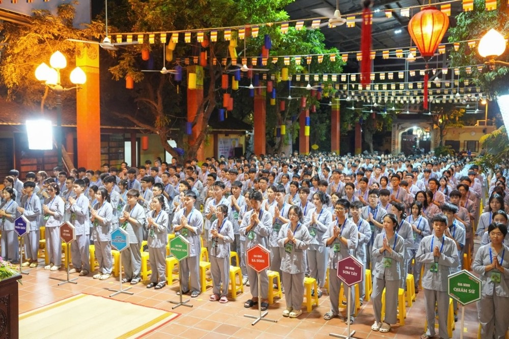 khai-mac-khoa-tu-tuoi-tre-lan-thu-xiii-tai-chua-bang2.jpg