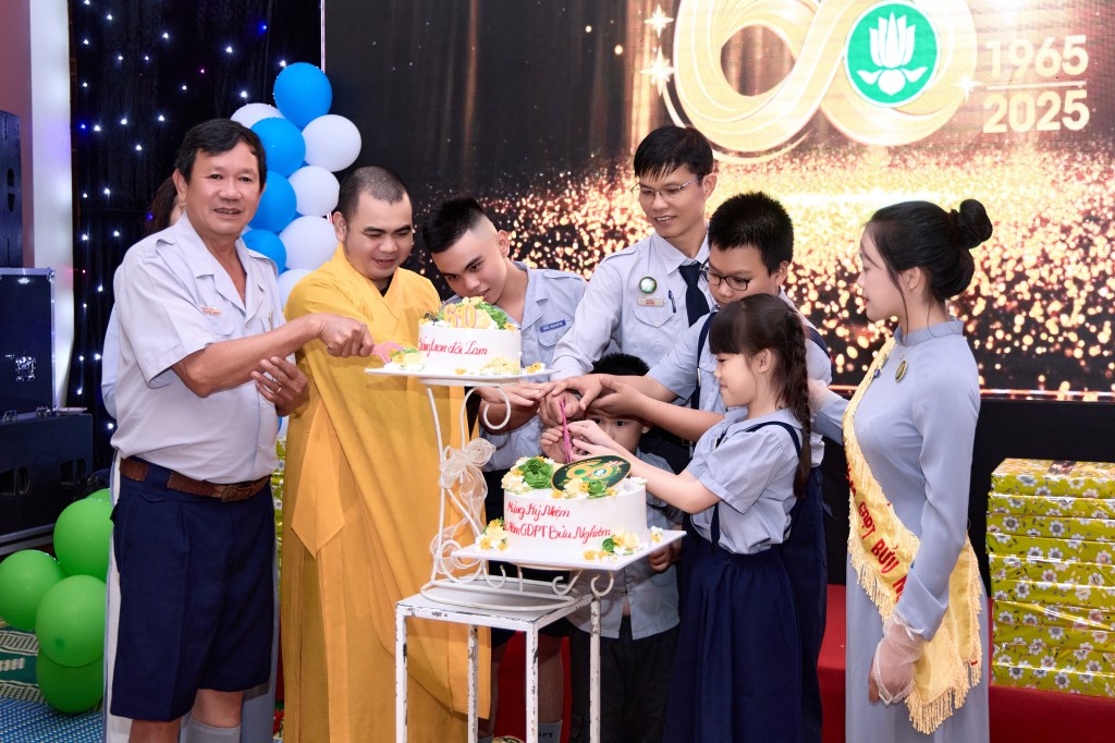 ky-niem-chu-nien-60-nam-gdpt-buu-nghiem_nguoiphattu1.jpg