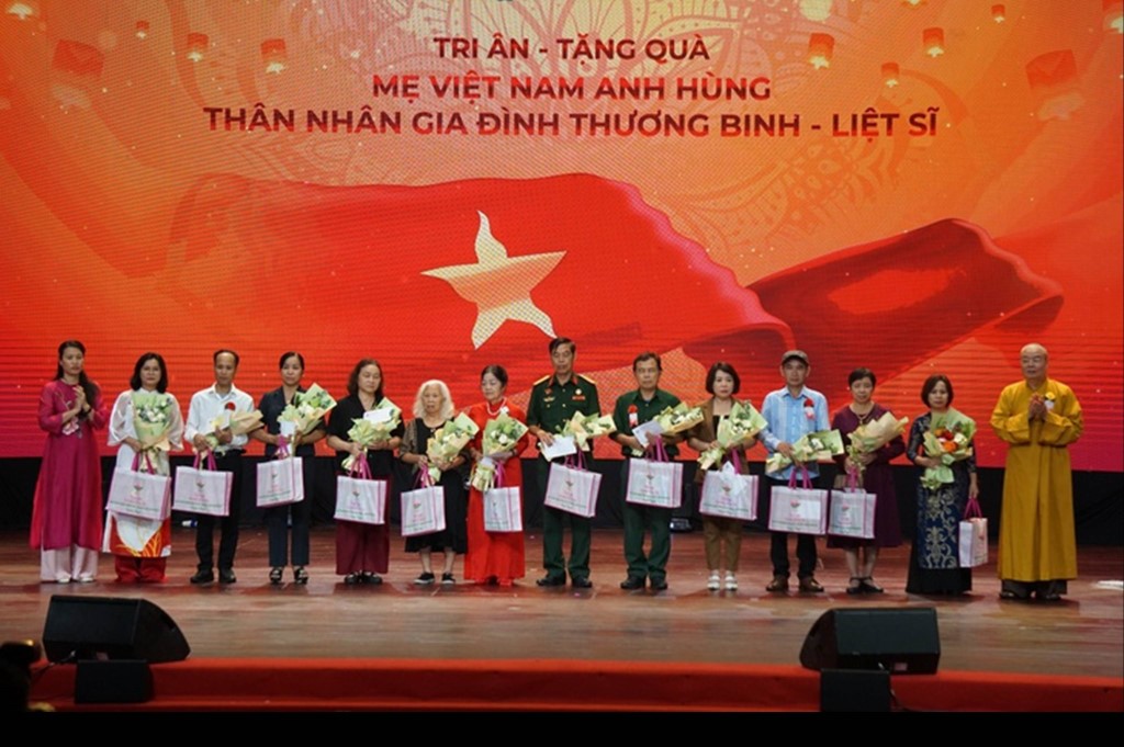 vu-lan-tri-an-nhung-nguoi-da-nam-xuong-cho-to-quoc-1.jpg
