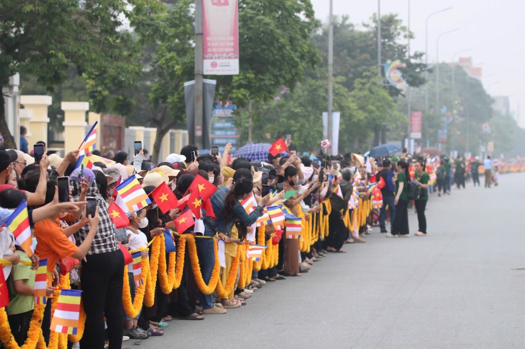 xaloiducphat_xaloitaichuachuong_chuachuonghungyen_xaloi_nguoiphattu16.jpg