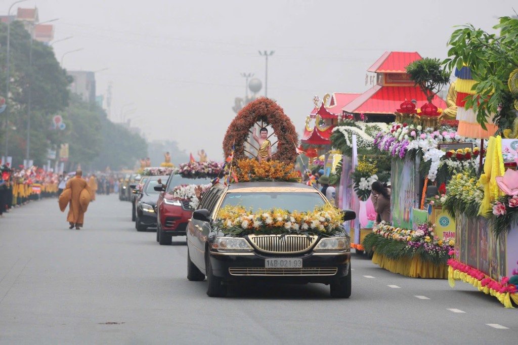 xaloiducphat_xaloitaichuachuong_chuachuonghungyen_xaloi_nguoiphattu31.jpg