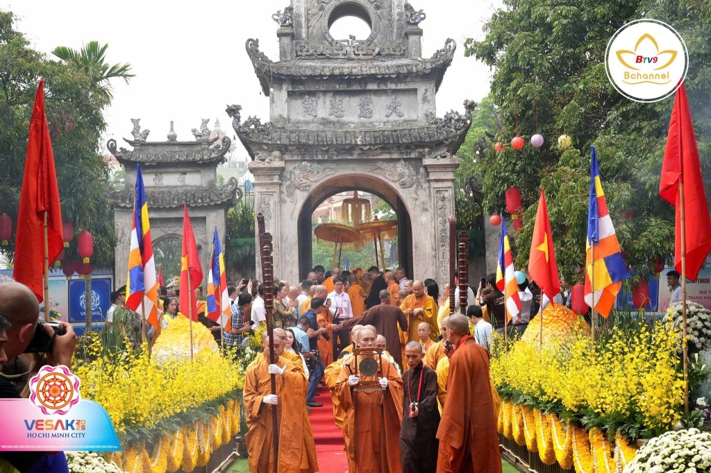 xaloiducphat_xaloitaichuachuong_chuachuonghungyen_xaloi_nguoiphattu@1.jpg