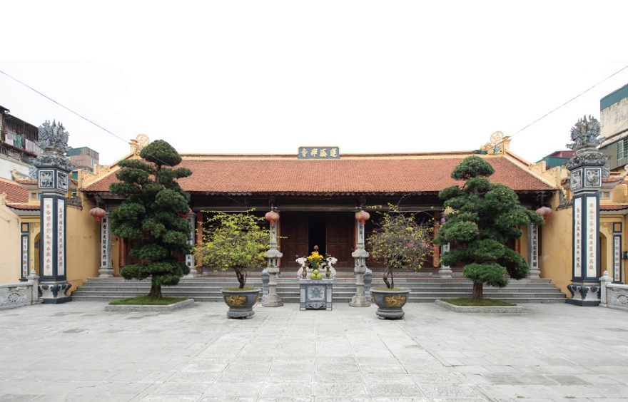 son-mon-chua-lien-phai2.jpg