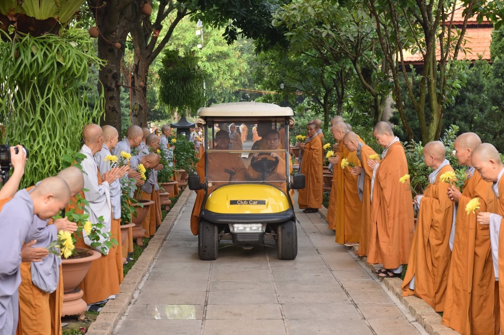 nguoiphattu.com_phung-tong-kim-quan-co-ni-truong-thich-nu-nhu-tinh-tai-thien-vien-linh-chieu1.jpg