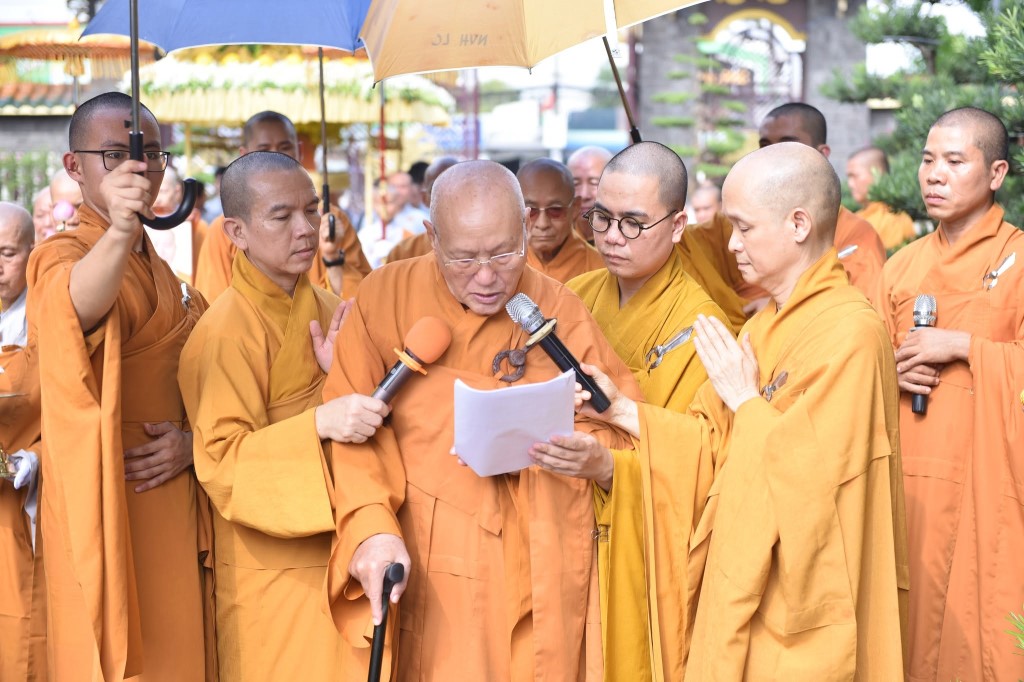 nguoiphattu.com_phung-tong-kim-quan-co-ni-truong-thich-nu-nhu-tinh-tai-thien-vien-linh-chieu24.jpg
