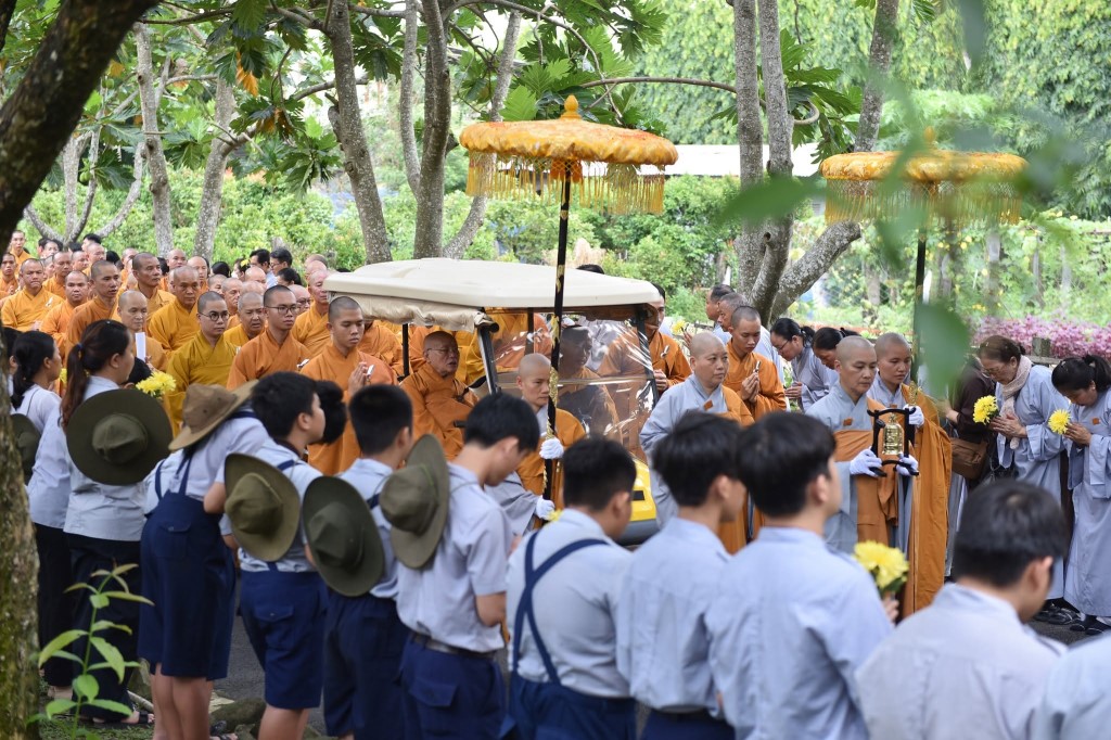 nguoiphattu.com_phung-tong-kim-quan-co-ni-truong-thich-nu-nhu-tinh-tai-thien-vien-linh-chieu29.jpg