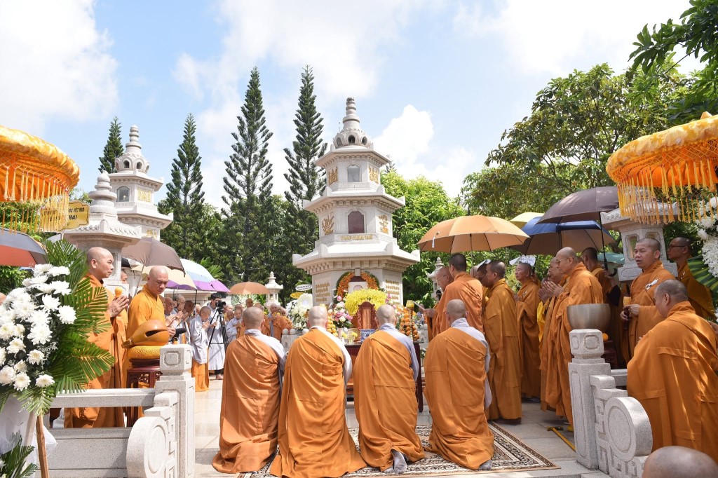 nguoiphattu.com_phung-tong-kim-quan-co-ni-truong-thich-nu-nhu-tinh-tai-thien-vien-linh-chieu34.jpg