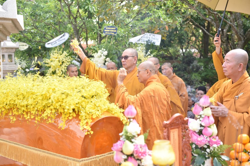 nguoiphattu.com_phung-tong-kim-quan-co-ni-truong-thich-nu-nhu-tinh-tai-thien-vien-linh-chieu36.jpg