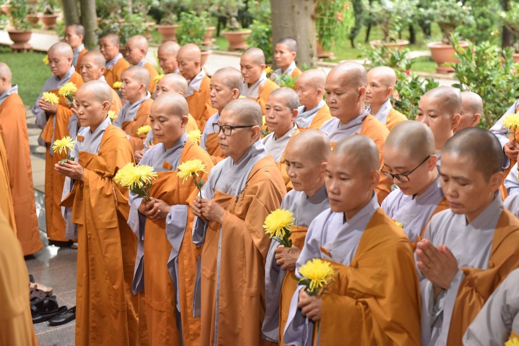 nguoiphattu.com_phung-tong-kim-quan-co-ni-truong-thich-nu-nhu-tinh-tai-thien-vien-linh-chieu6.jpg