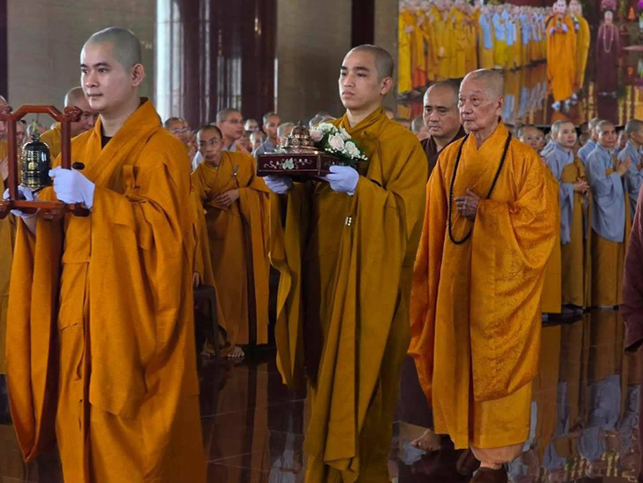 y-nghia-cua-hai-chu-quang-lam_nguoiphattu0.jpg