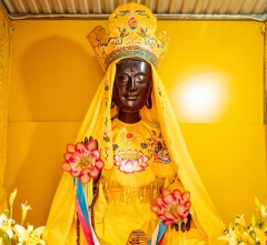 Tượng Phật Mẫu Man Nương là bảo vật quốc gia