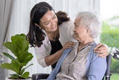 Cảm niệm Vu Lan: Hãy yêu thương khi còn có thể