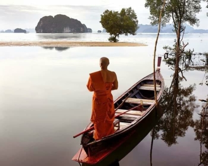 Phật tử tin theo pháp hay tin theo người?