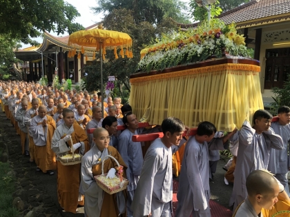 Chùm ảnh lễ truy niệm, phụng tống kim quan Ni trưởng Thích nữ Như Ánh trà-tỳ