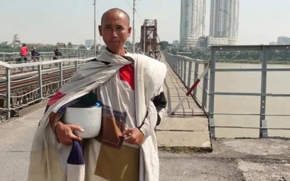 Tu theo hạnh đầu đà hay nhập thế độ sanh?