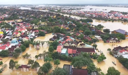 Ghe chở thầy trụ trì chùa Minh Giác gặp nạn giữa dòng lũ sông Thu Bồn