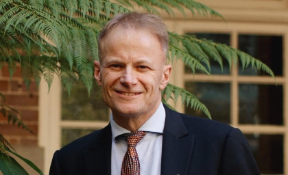 Sức khỏe giáo sư tự thử nghiệm vaccine ung thư chuyển xấu