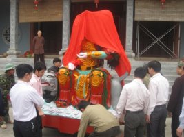 Cung tiến hai pho tượng hộ pháp về chùa Hưng Phúc