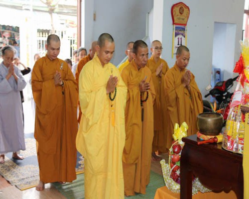 Đà Nẵng: Chùa Tân Thành tổ chức tu Bát quan trai