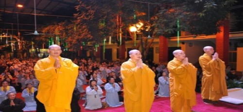 Chùa Bằng lễ kỉ niệm ngày Bồ Tát Quán Thế Âm xuất gia 19-9