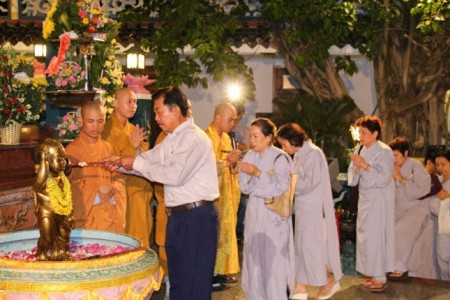 Đà Nẵng: Gần 2 ngàn Phật tử dự lễ Phật đản tại chùa Bát Nhã