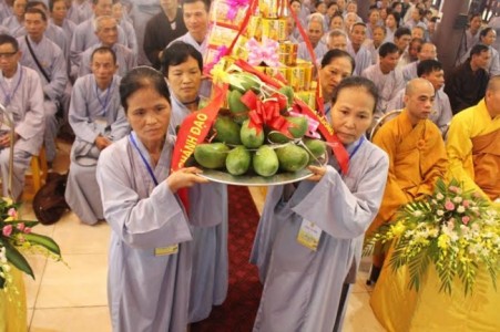 Chùa Hòa Phúc khép lại Tuần lễ Phật đản 2015