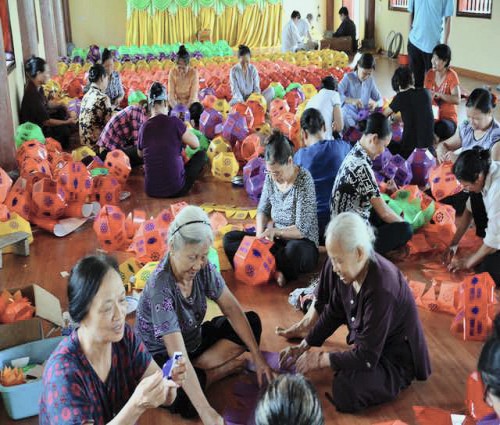 Công tác chuẩn bị Lễ tắm Phật và lễ hội Đèn lồng tại chùa Ninh Tảo Hà Nam