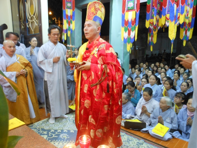 Đàn tràng Dược Sư cầu an tại chùa Phước Lâm Kon Tum 