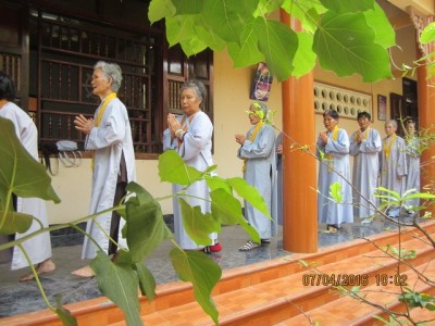 Chùa Thiên Bửu tổ chức khóa tu Bát quan trai kỳ III - 2016