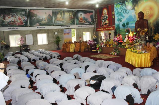  Hà Tĩnh: Lễ truyền Giới Bồ Tát tại gia đầu tiên tại Thiền viện Trúc Lâm Hồng Lĩnh