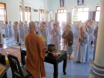 Chùa Đức Hòa khai khóa Bát Quan Trai đầu năm