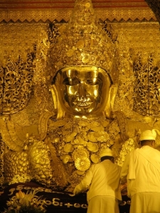 Tượng Phật ở Myanmar