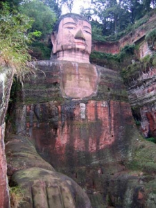 Những tượng Phật khổng lồ ở Trung Quốc