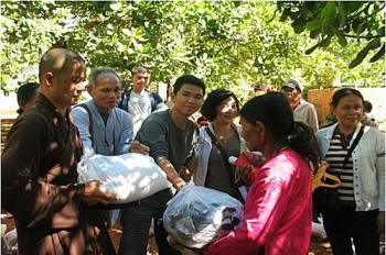 Tôi gửi tặng con mình ước mơ nặng trĩu