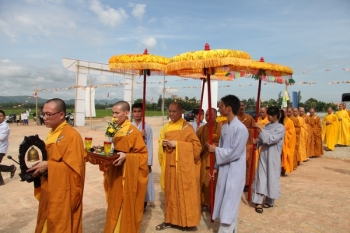 Hai ngàn người về  chùa Giai Lam tham dự lễ Vu lan báo hiếu