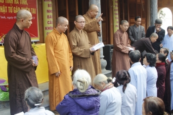 GHPGVN tỉnh Hà Giang -  tỉnh Tuyên Quang thăm và tặng quà Phật giáo Hà Tĩnh