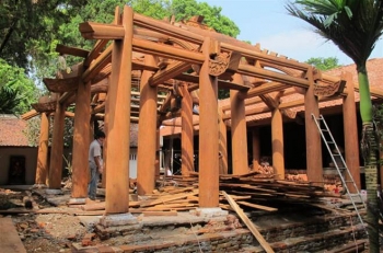 Chùa Trăm Gian bị hủy hoại:  Báu vật không người trông coi