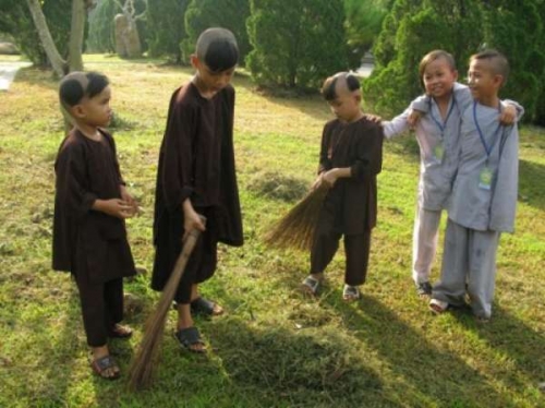 Quét rác chớ đừng Quét đất