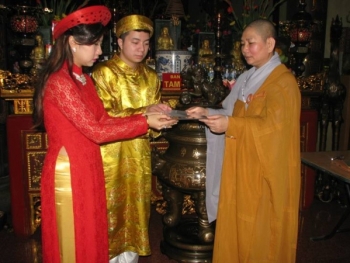 Lễ hằng thuận tại chùa Kim Sơn Hà Nội