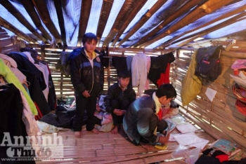 Giấc mơ con chữ trong giá &quot;rét rụng tay chân&quot; ở Mường Lát