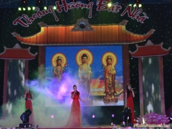 Đêm nhạc “Thoảng hương Bát nhã” kính mừng ngày vía Phật A Di Đà