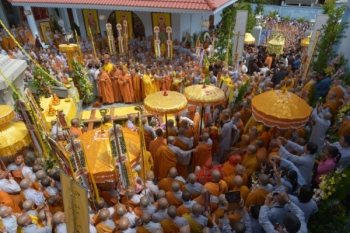 Lễ Truy niệm và Cung tống kim quan Sư bà Hải Triều Âm nhập bảo tháp